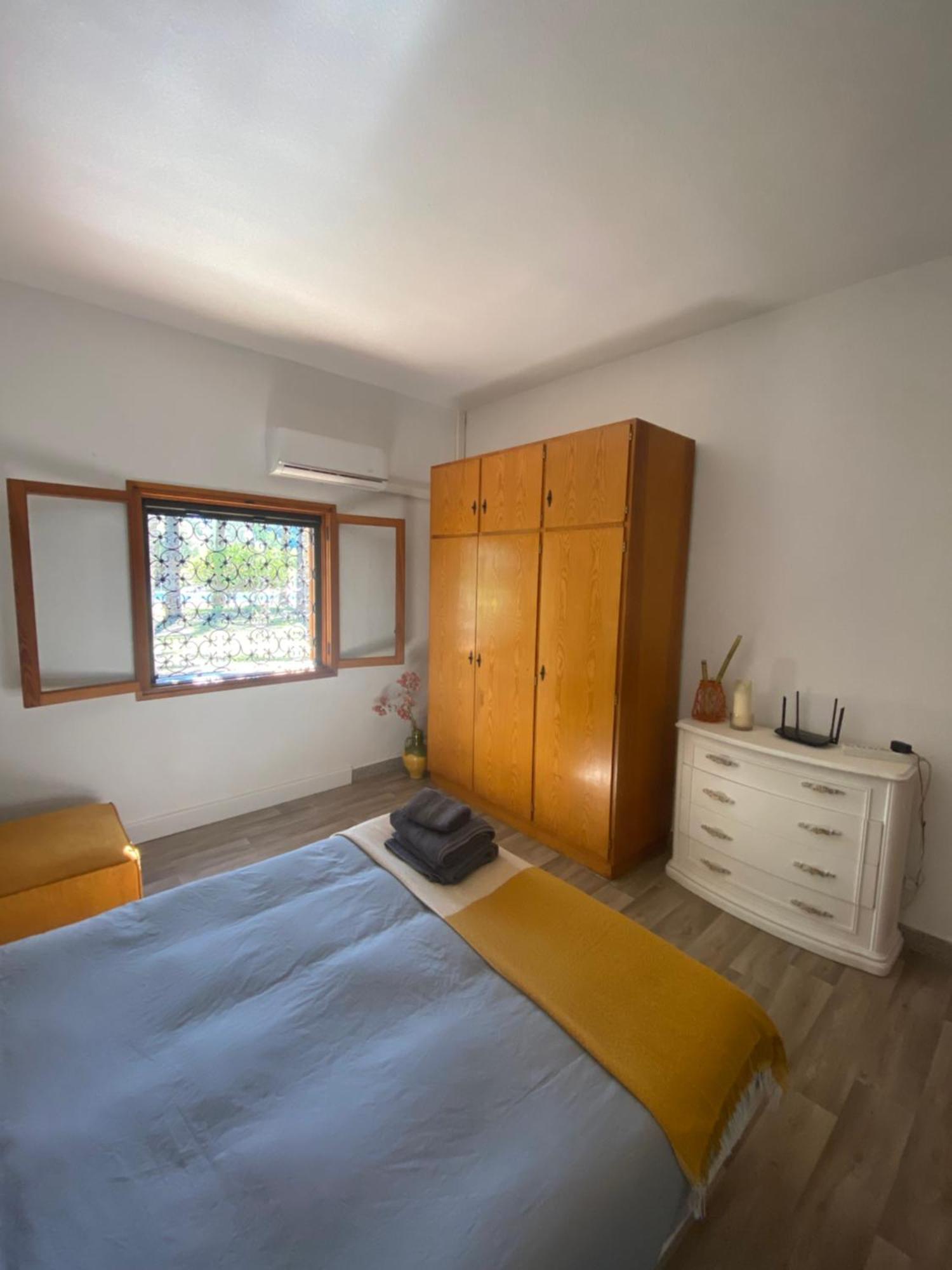 Bed and Breakfast Pink Lemon House Elx Esterno foto