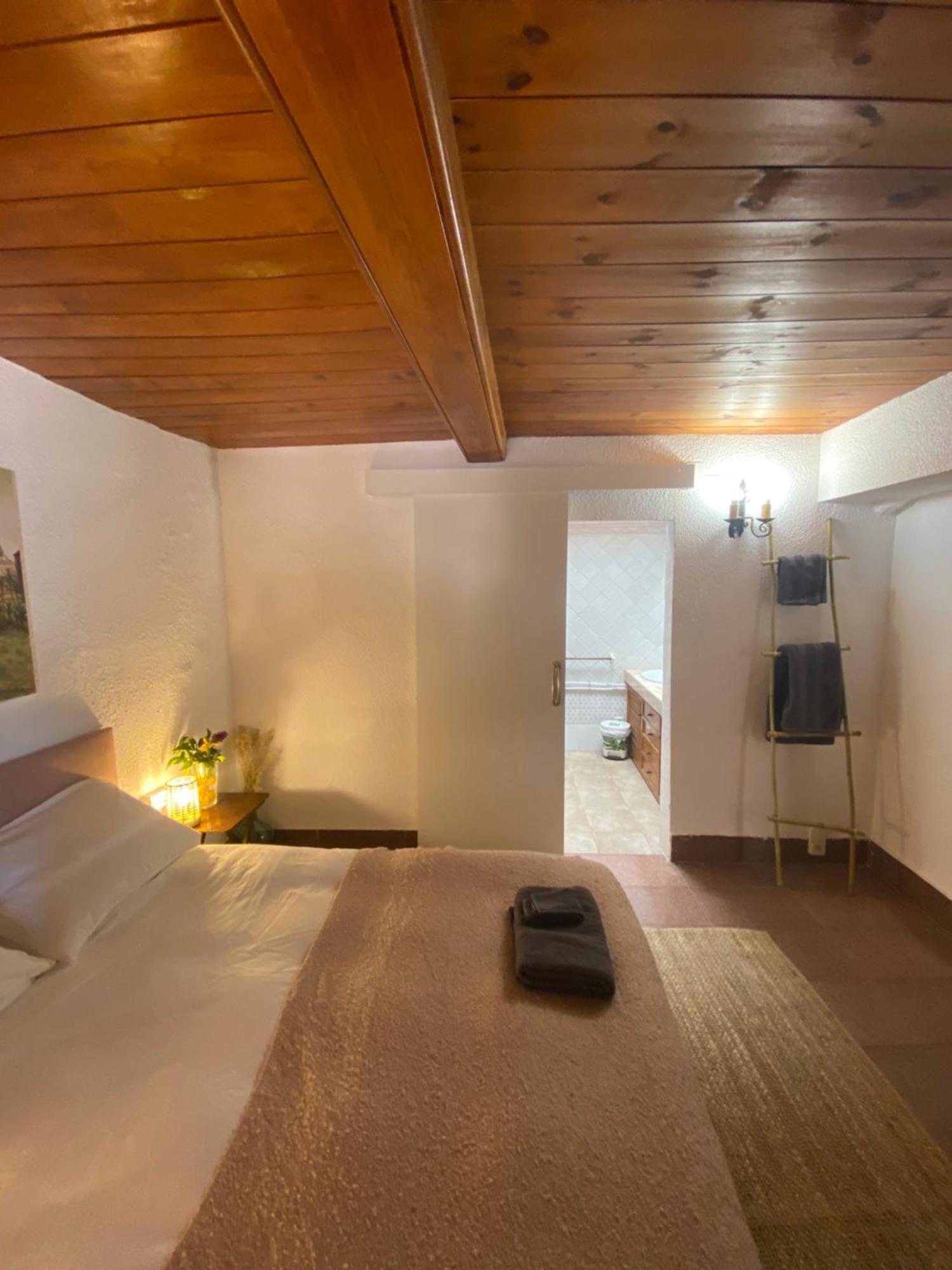 Bed and Breakfast Pink Lemon House Elx Esterno foto