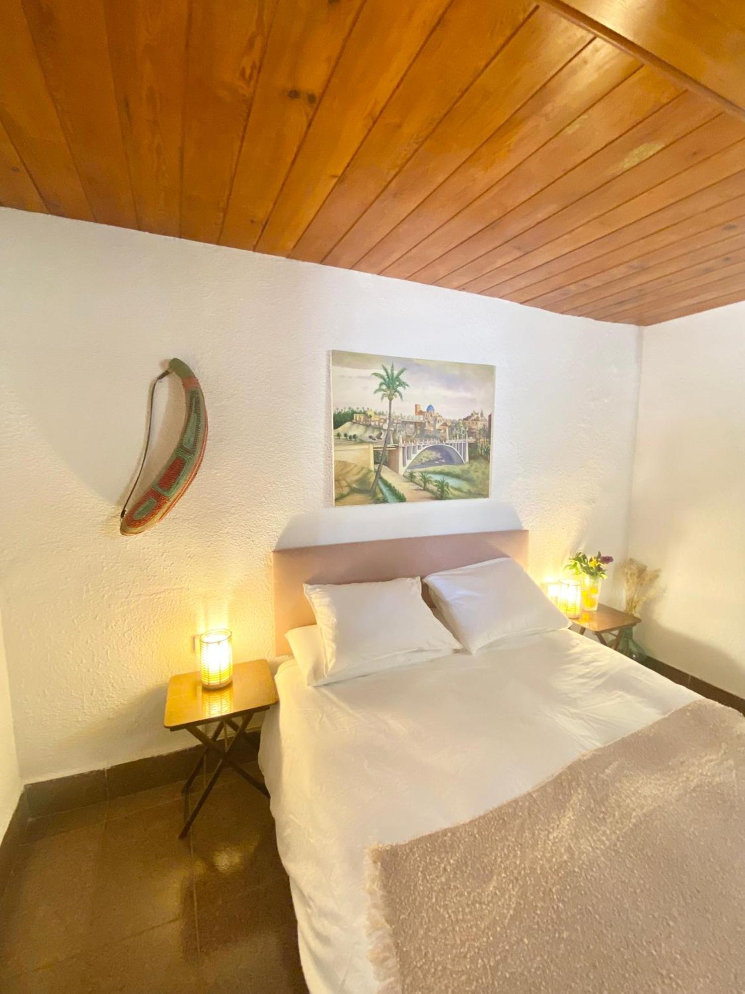 Bed and Breakfast Pink Lemon House Elx Esterno foto