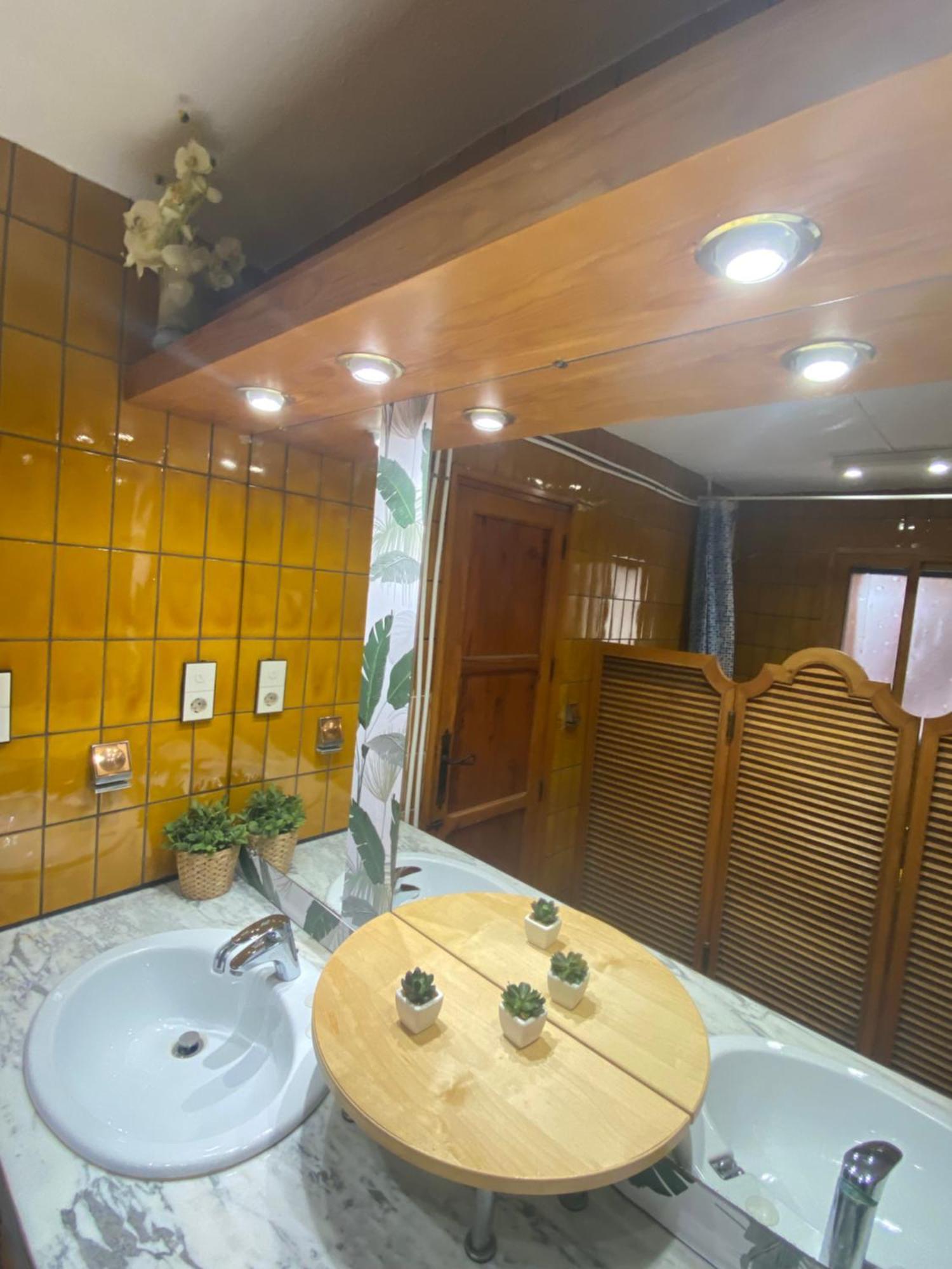 Bed and Breakfast Pink Lemon House Elx Esterno foto