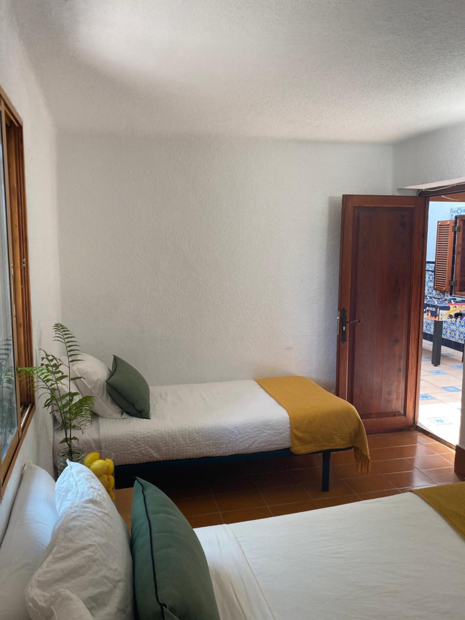 Bed and Breakfast Pink Lemon House Elx Esterno foto