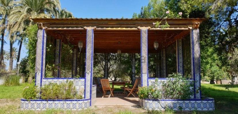 Bed and Breakfast Pink Lemon House Elx Esterno foto